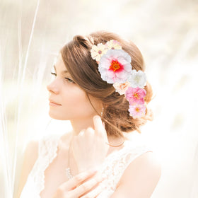 ATTGREAT versatile flower heads for wreaths, headbands, and gift boxes.