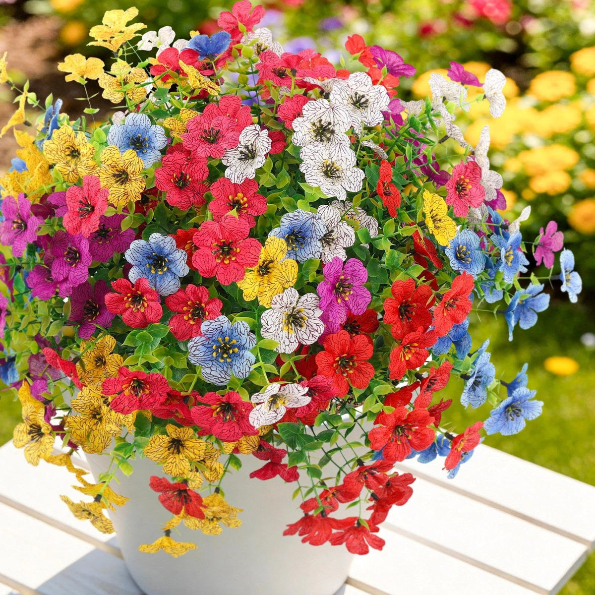 ATTGREAT 24-pack daisies with bendable stems for creative outdoor displays