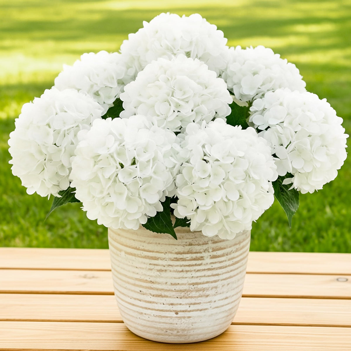 Auihiay hydrangea outdoor flowers in white with 6 bundles for sunlit porches