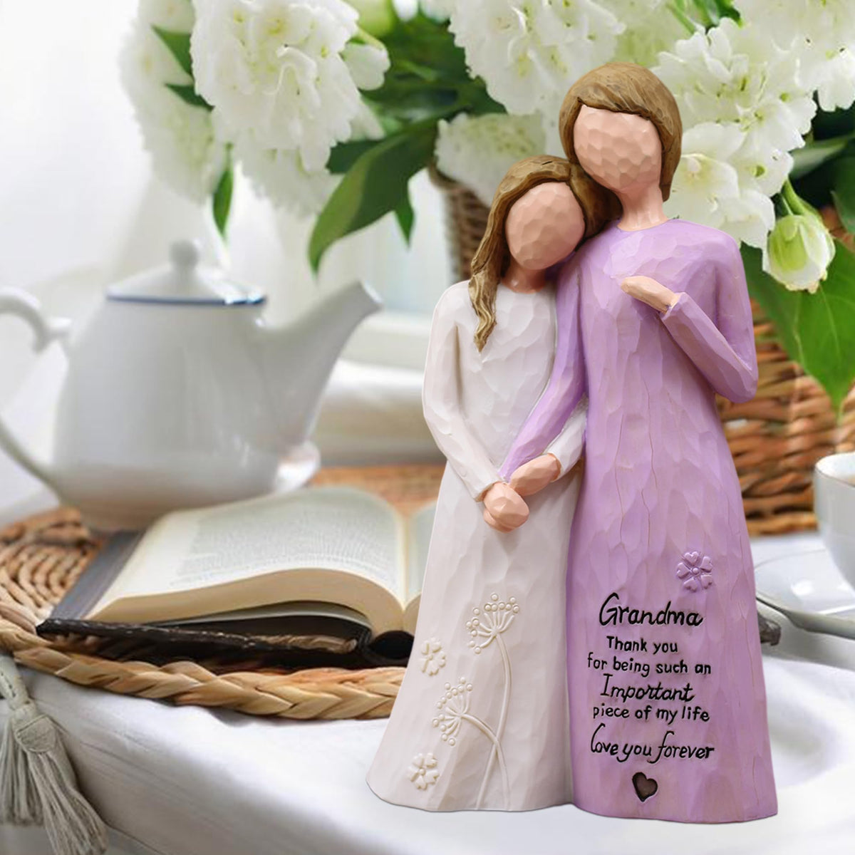 AUMELO dress engraving on grandma figurine purple, sentiment ready to gift.