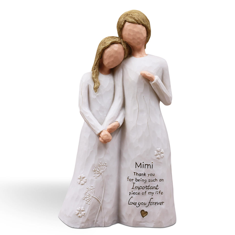 AUMELO Mimi gifts heart engraving on resin figure, a personal keepsake.