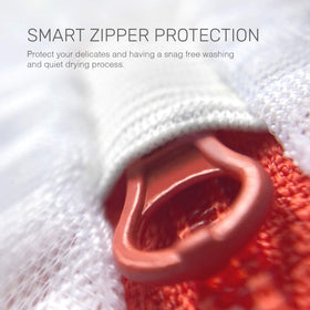 AURFLO breathable honeycomb mesh promotes even drying and gentle cleaning.