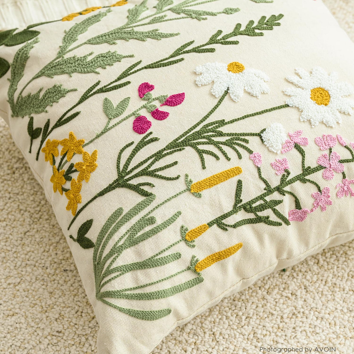 AVOIN colorlife set of 2 pillow covers for coordinated home decor