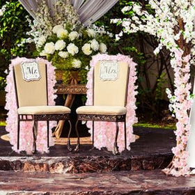 AWARDSEN kawaii pink decor garland for playful spaces