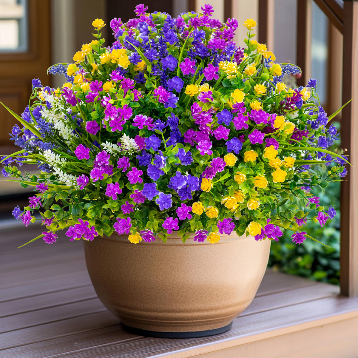 AXYLEX UV-resistant artificial plants stay colorful for outdoor use
