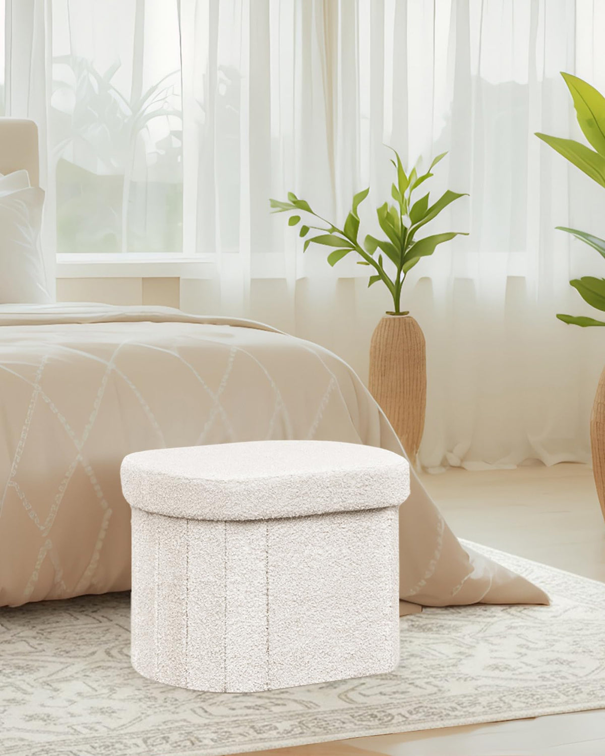 B FSOBEIIALEO oval design fits in entryways with discreet storage.