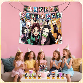 Babymiu cake topper shines as the party centerpiece.