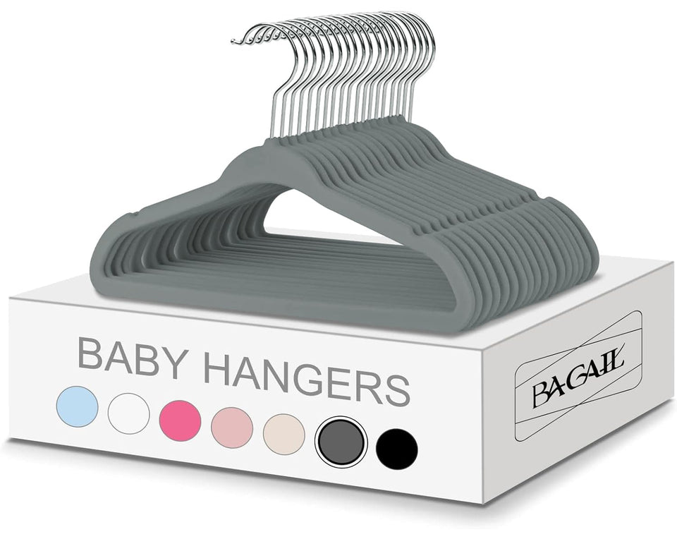 BAGAIL velvet kids hanger close-up with non-slip notches.
