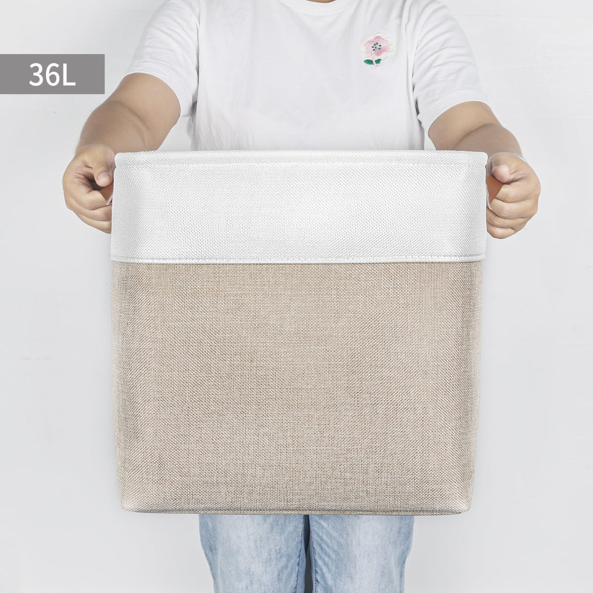 Bagnizer foldable storage design ready to compress when not in use.