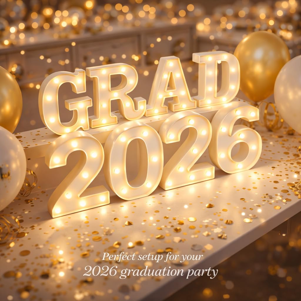 BainGesk Grad 2026 letters create modern room ambience