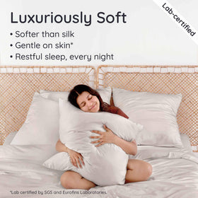 Bambaw envelope-closure keeps pillowcase securely in place.