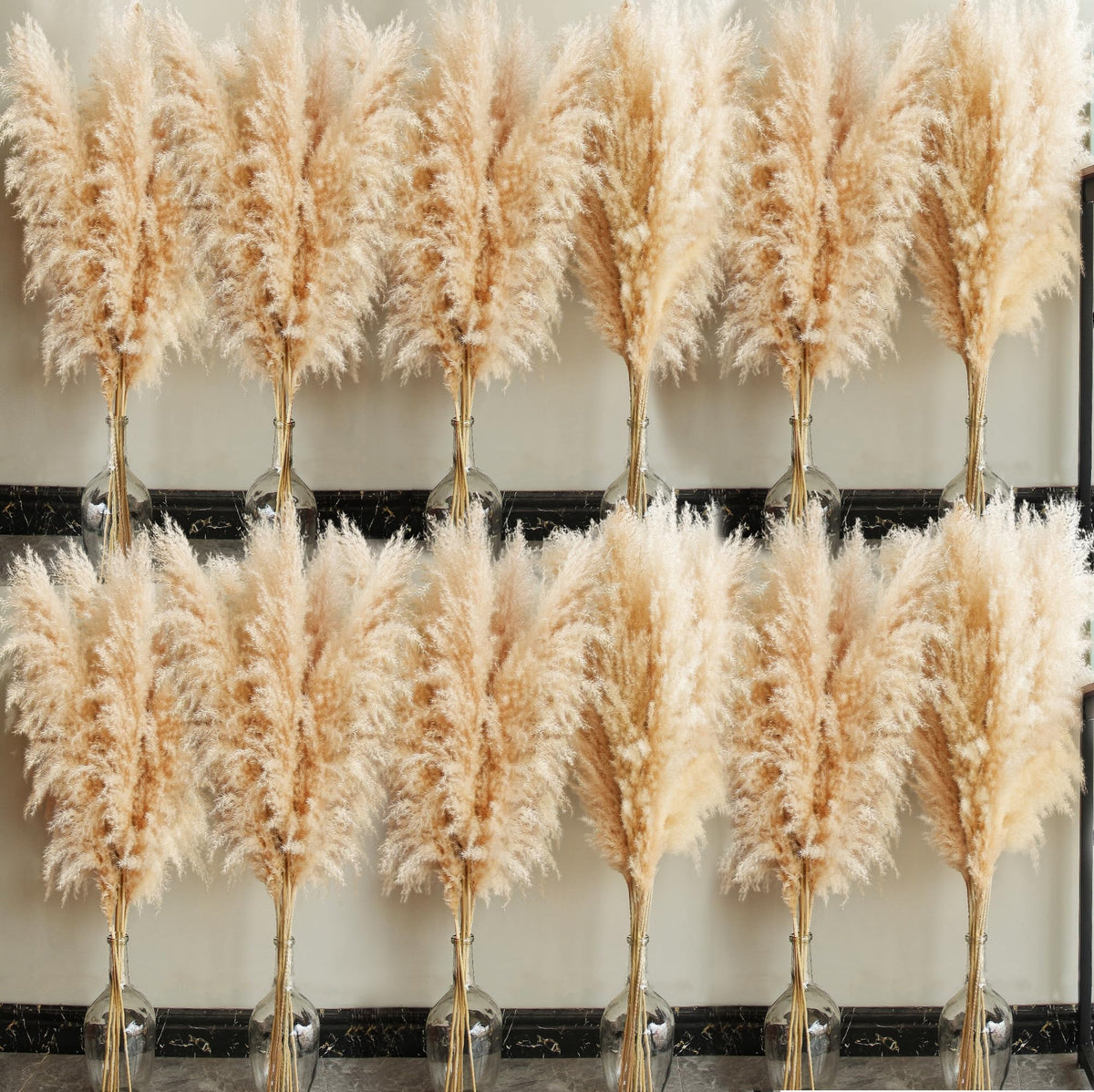 Bannifll 40-inch tall pampas grass bouquet in a vase for dramatic boho decor.