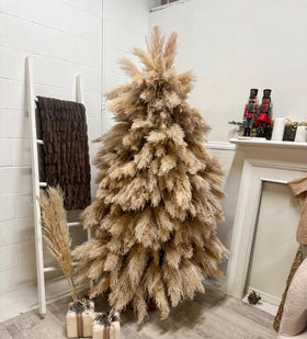 Bannifll pampas grass for wreaths or long vase accents