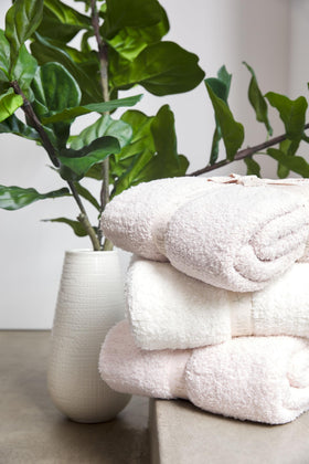 Barefoot Dreams CozyChic Throw Stone travel-ready companion for comfort on the go