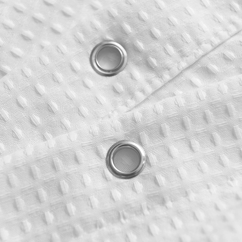 Barossa Design water-repellent shower curtain for quick drying in humid baths