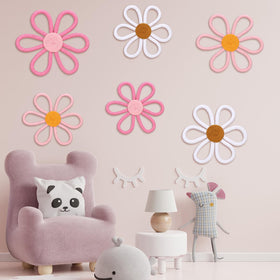 Barydat daisy wall hanging, 17 cm, ideal for a soft bedroom accent.