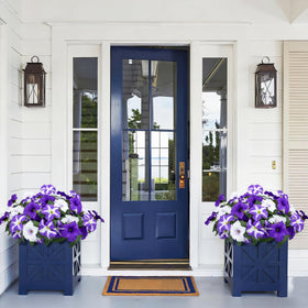 Bassion UV-resistant silk flowers stay bright through wind and rain.