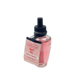 Bath & Body Works Sweet Pea refill in room scene, ongoing fragrance diffusion.