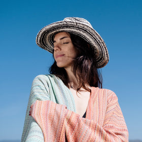 Oversized 39x71 coverage for comfortable beach lounging