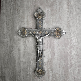 BC BuildClassic Catholic Crucifix vintage silver finish adds timeless charm.