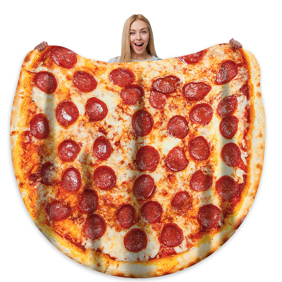 Bcareself pizza blanket doubles as a cozy, double-sided throw for chilly evenings.