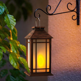 Bdor wedding-decor lanterns adding antique charm to celebrations.