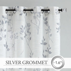 Beauoop living room setup with floral curtains adds farmhouse charm