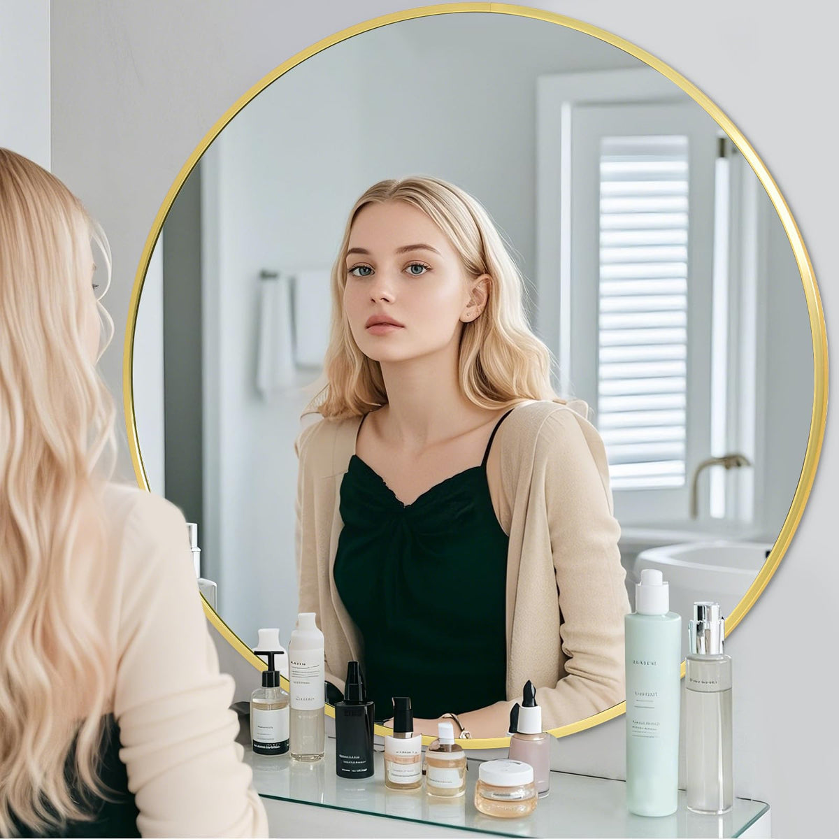BEAUTYPEAK circle mirror includes pre-installed hooks for quick mounting.