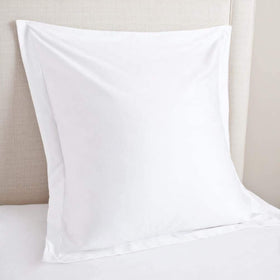 Beddingstar Euro Sham close-up reveals luxurious 600-thread-count cotton texture.