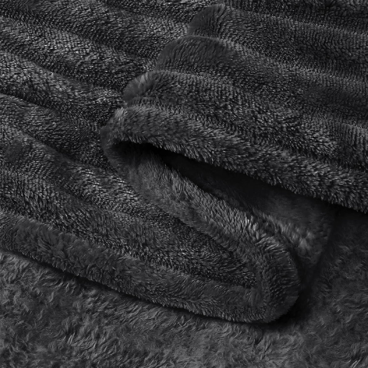 BEDELITE all-season warmth blanket for year-round use