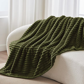 BEDELITE all-seasons warmth blanket suitable for year-round use.