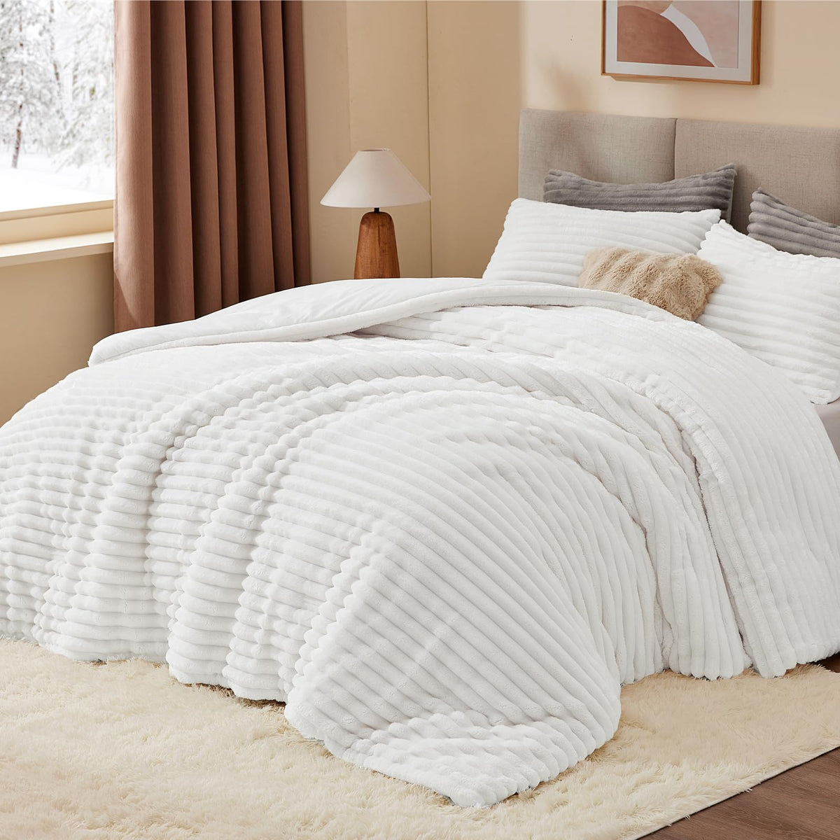 BEDELITE fleece-side close-up shows dense fabric for warmth retention.