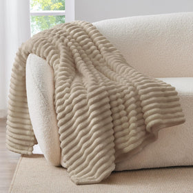 BEDELITE fleece throw all-season comfort stays warm yet breathable.