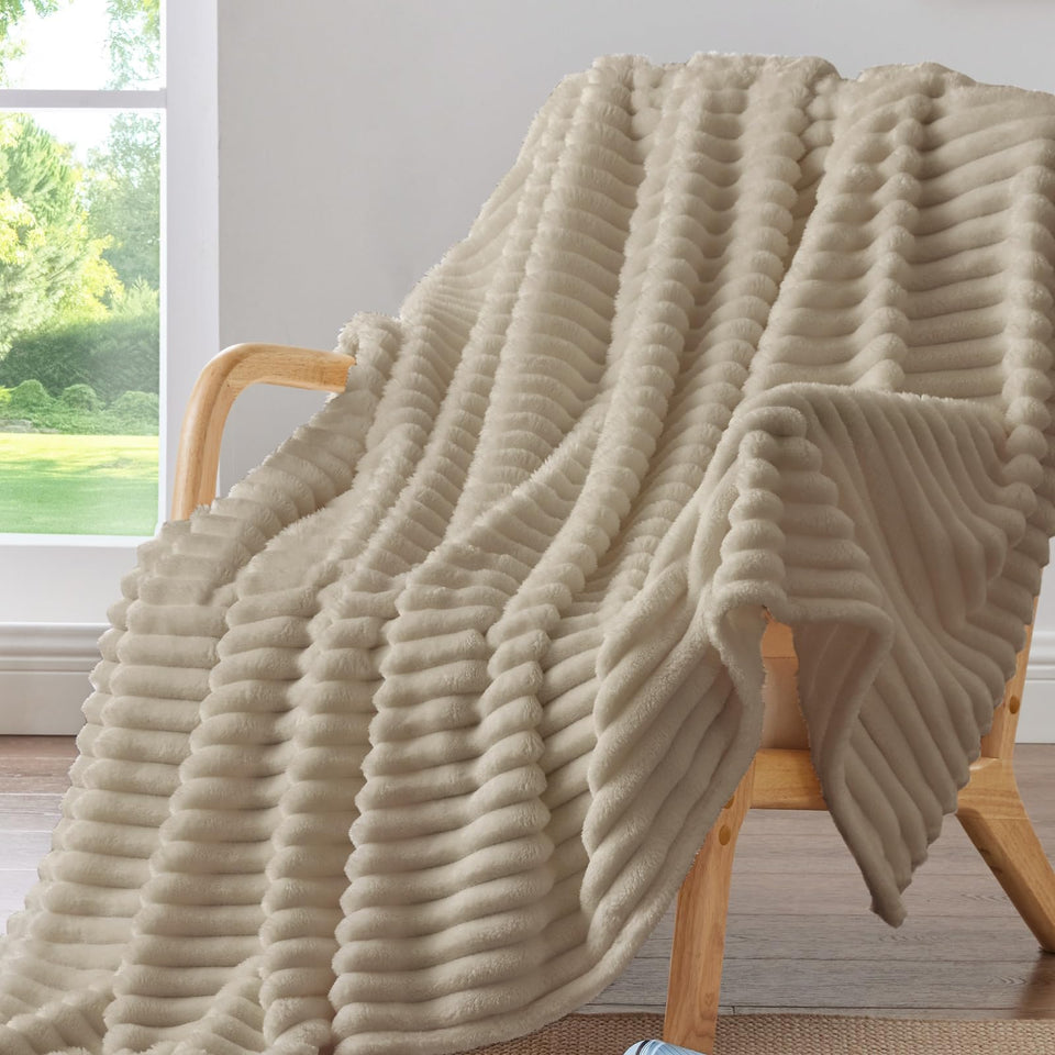 BEDELITE fleece throw soft fluffy 300GSM warmth for cozy couch evenings.