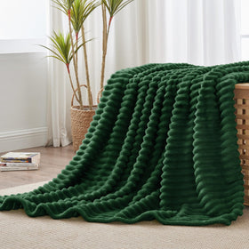 BEDELITE forest green fleece throw gift-ready presentation