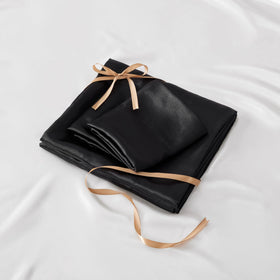 BEDELITE pillowcase pair 20 by 40 inches complete the coordinated look.