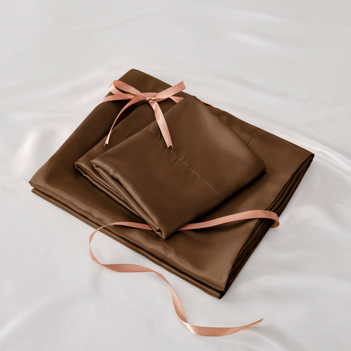 BEDELITE satin sheets care tips: cold wash and low tumble dry