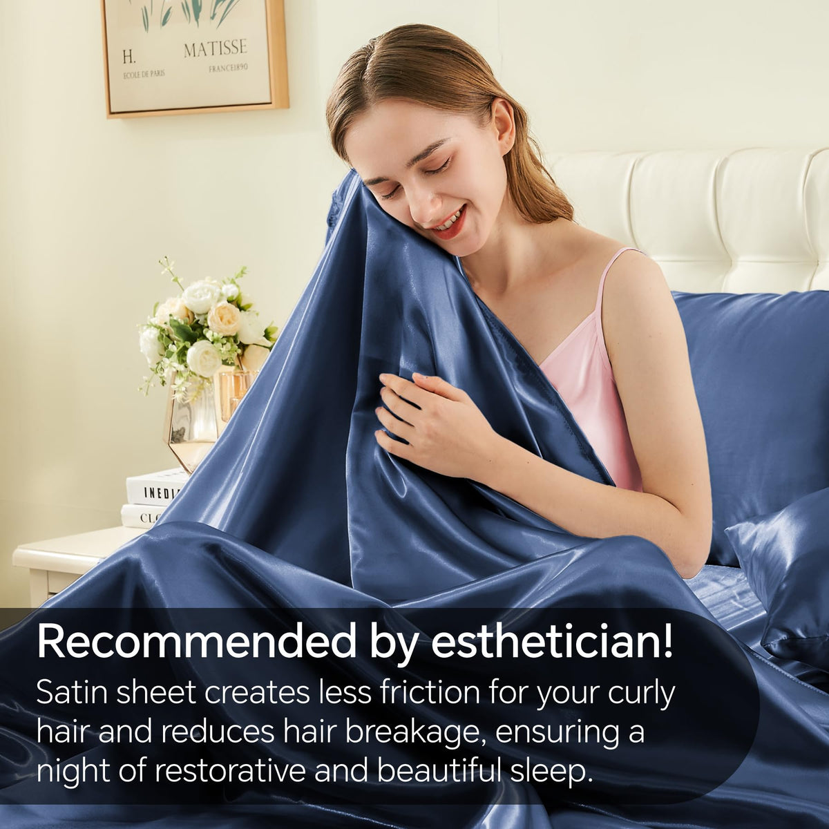 BEDELITE deep-pocket fitted sheet demonstrates secure fit for mattresses up to 15 inches.