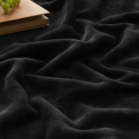 BEDELITE soft warm plush fleece highlights thickness and lightweight comfort.