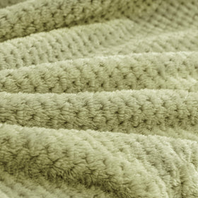 Gift-ready BEDELITE travel blanket shown with elegant packaging.