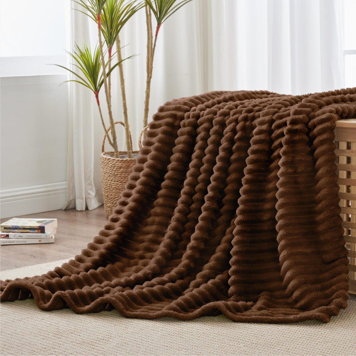 BEDELITE travel-friendly blanket for camping or on-the-go warmth