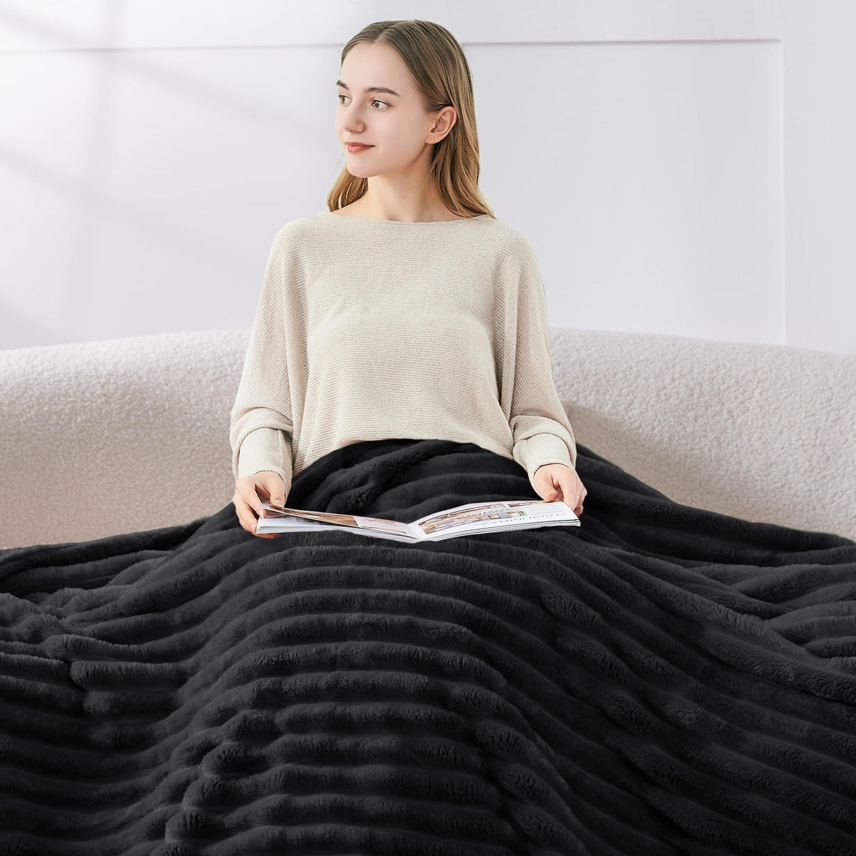 BEDELITE twin blanket reinforced stitches for durability and easy care