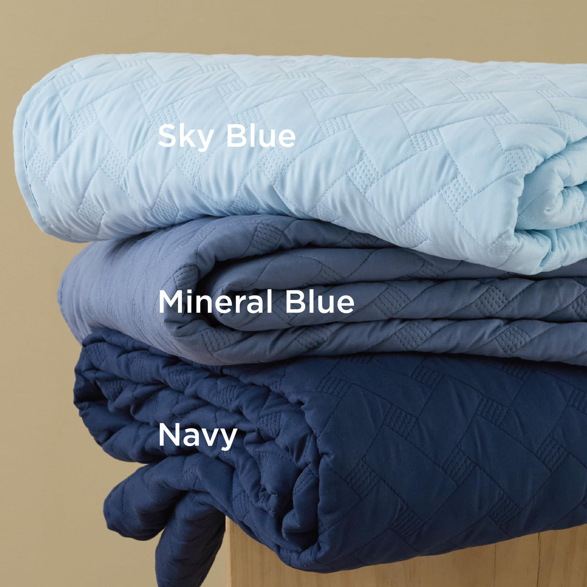 All-season comfort from Bedsure quilt, lightweight for summer and warm enough for mild winter.