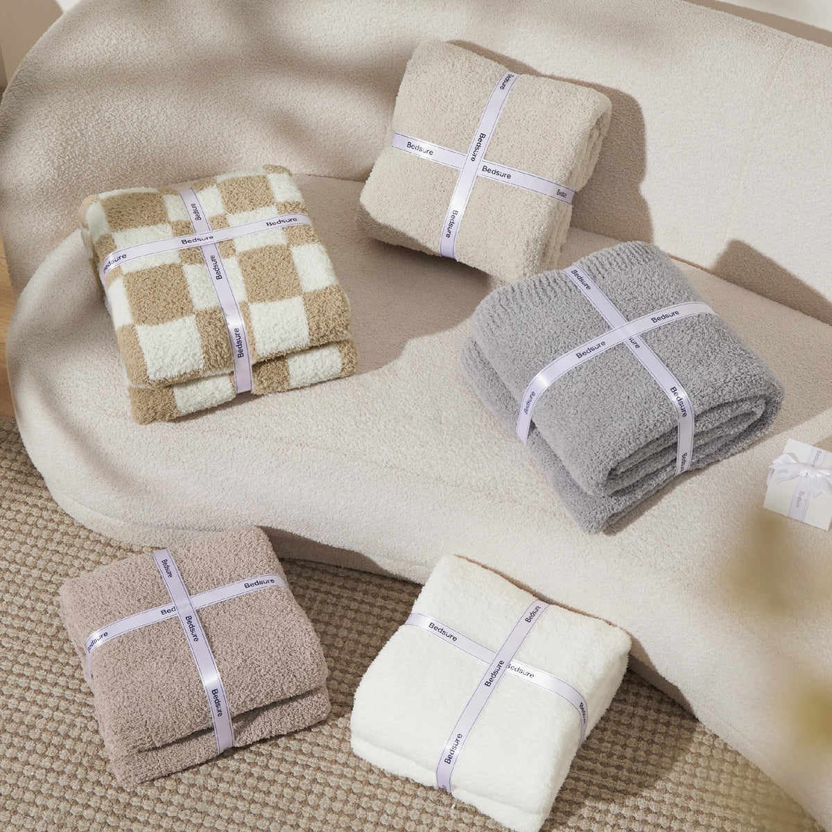 Bedsure colorfast dyeing preserves hues after washes for everyday use.