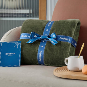 Bedsure durable edge stitching enhances longevity and wash resilience.