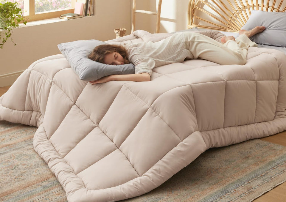 Bedsure comforter queen on bed shows all-season warmth and plush comfort.