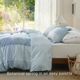 Bedsure durable polyester microfiber resists fading and repeated washing.