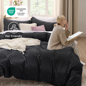 Bedsure corner ties keep the duvet evenly distributed and secure.