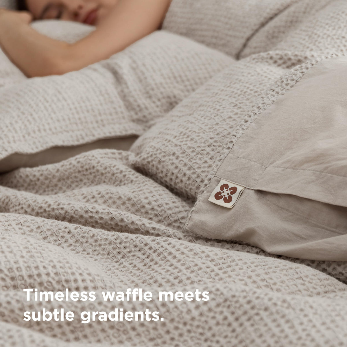 Bedsure king duvet cover close-up highlights a secure button closure for duvet integration.