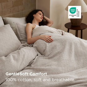 Bedsure duvet cover interior ties keep the insert in place for a tidy bed setup.